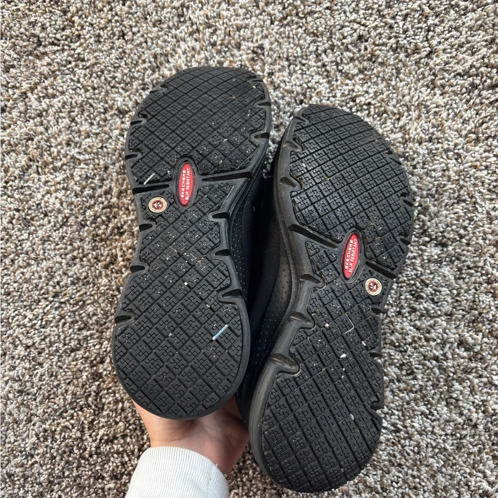 Skechers Women's Black No Slip Shoes - Picture 3 of 3